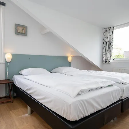 Luxe Texel 8-10 Personen Met Sauna Krim 95 Сasa de vacaciones *